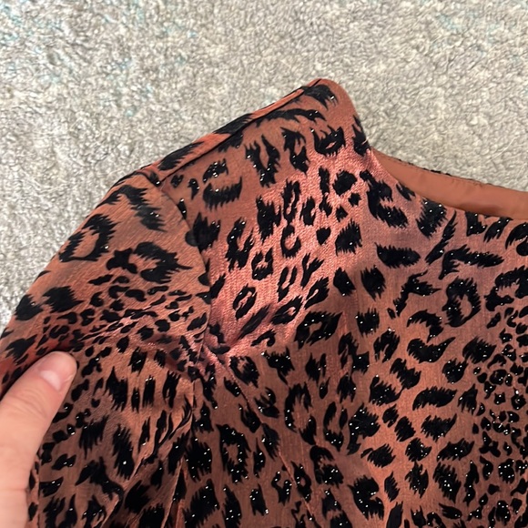 Virgo Petite Size 10 Leopard formal top with sparkle & shoulder pads vintage - Picture 2 of 4